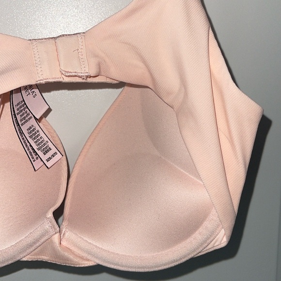 Victoria’s Secret NEW  T-Shirt Push up plunge effect  logo bra straps 32B - Picture 9 of 9